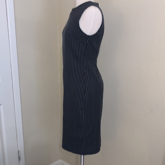 CALVIN KLIEN BLACK AND WHITE PINSTRIPE SLEEVELESS CAREER DRESS - Picture 4 of 6